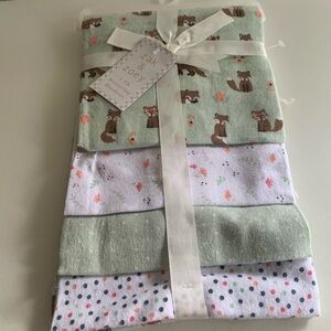 Zack & Zoey Green and White Baby Blanket Set